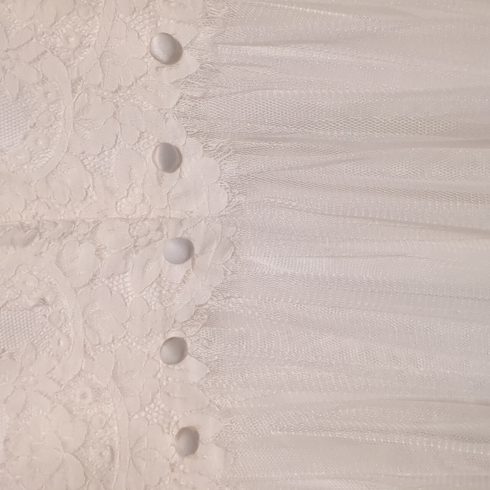 Wedding Dress Sheer Lace Ivory David's Bridal Galina Size 6 - Tulle 3/4 Sleeves - Picture 7 of 16
